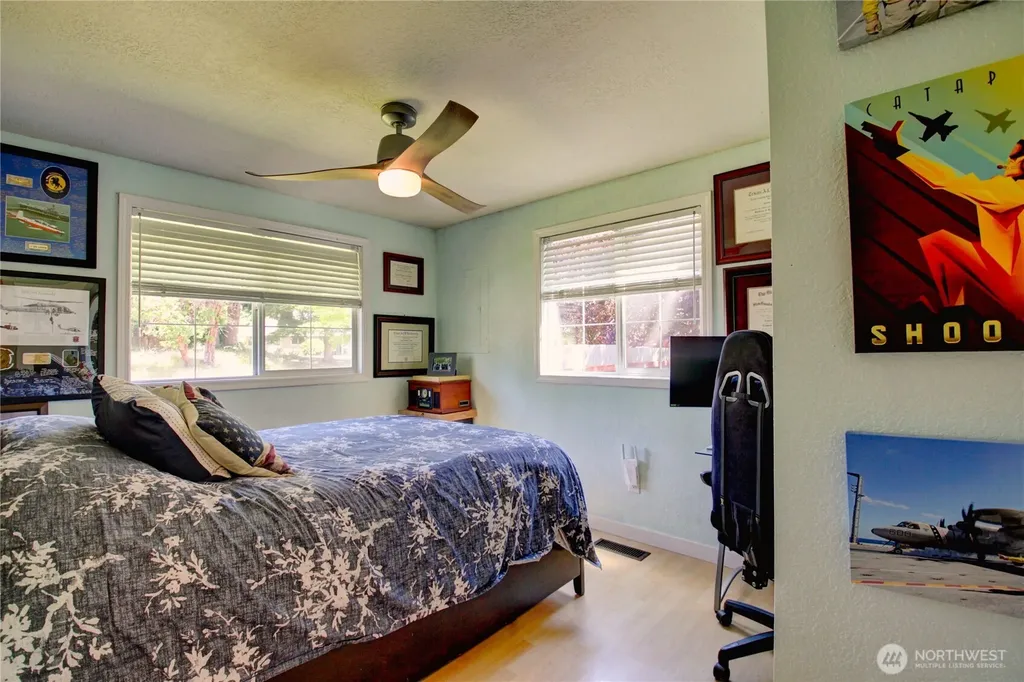1054 NE Pennington Loop Coupeville WA 98239
