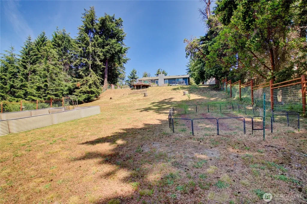 1054 NE Pennington Loop Coupeville WA 98239