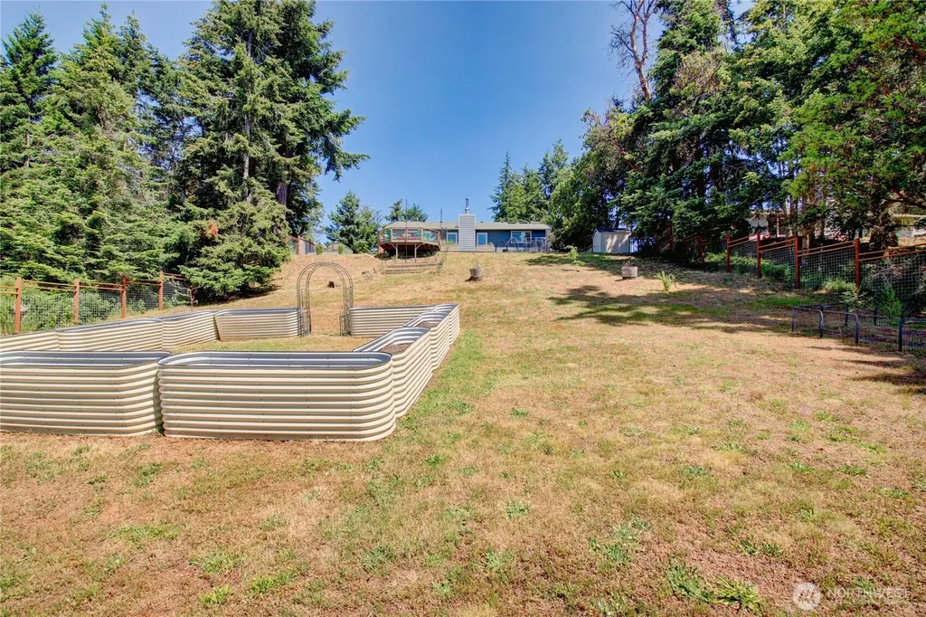 1054 NE Pennington Loop Coupeville WA 98239
