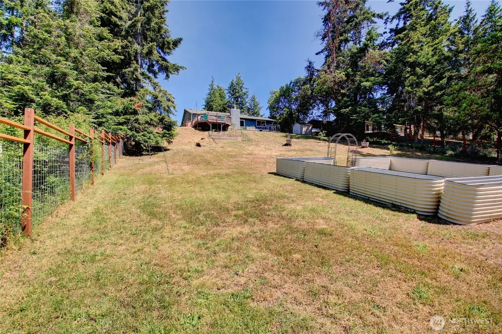 1054 NE Pennington Loop Coupeville WA 98239