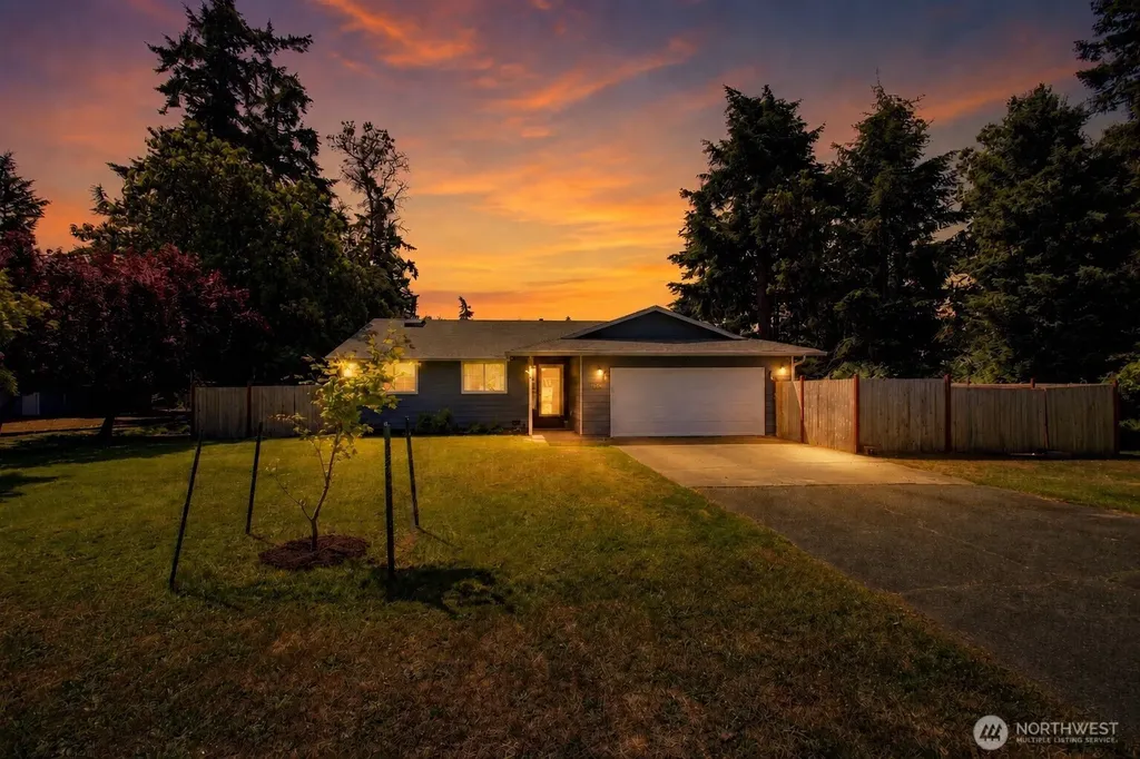 1054 NE Pennington Loop Coupeville WA 98239
