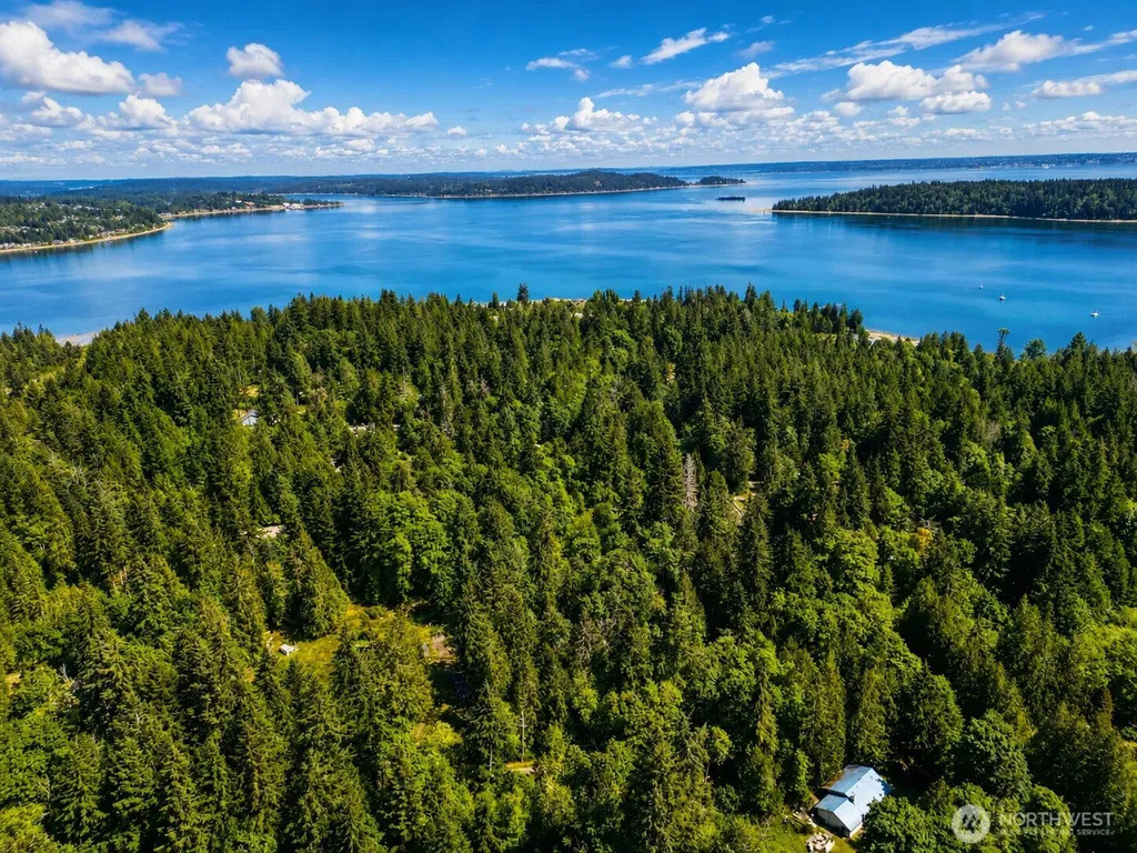 9383 SE James Allan Road Port Orchard WA 98366