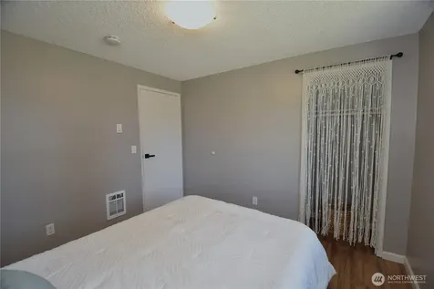 1014 S 21st Street Mount Vernon WA 98274