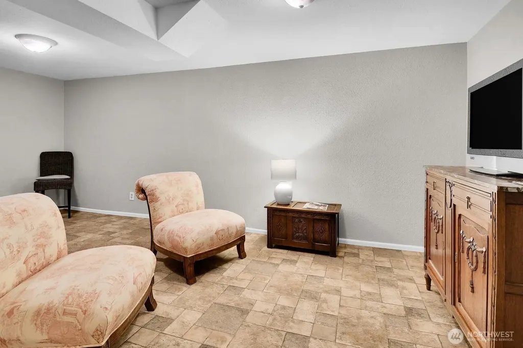 11239 NE 91st Street Kirkland WA 98033