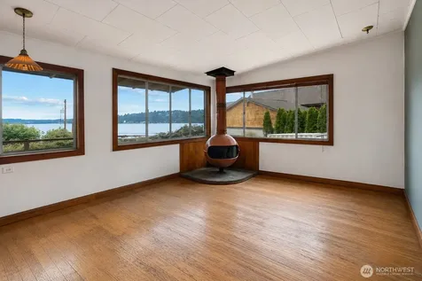 14238 41st Avenue NE Seattle WA 98125