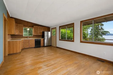 14238 41st Avenue NE Seattle WA 98125