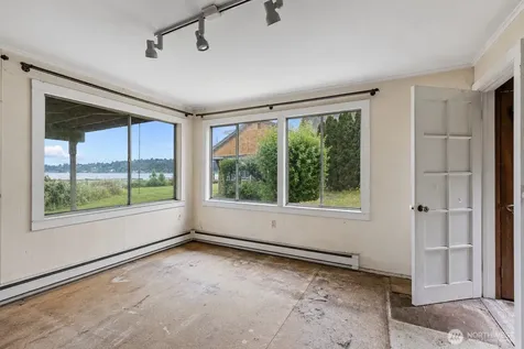 14238 41st Avenue NE Seattle WA 98125