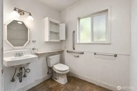 14238 41st Avenue NE Seattle WA 98125