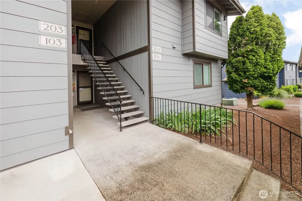 3400 Narrows View Lane NE Bremerton WA 98310
