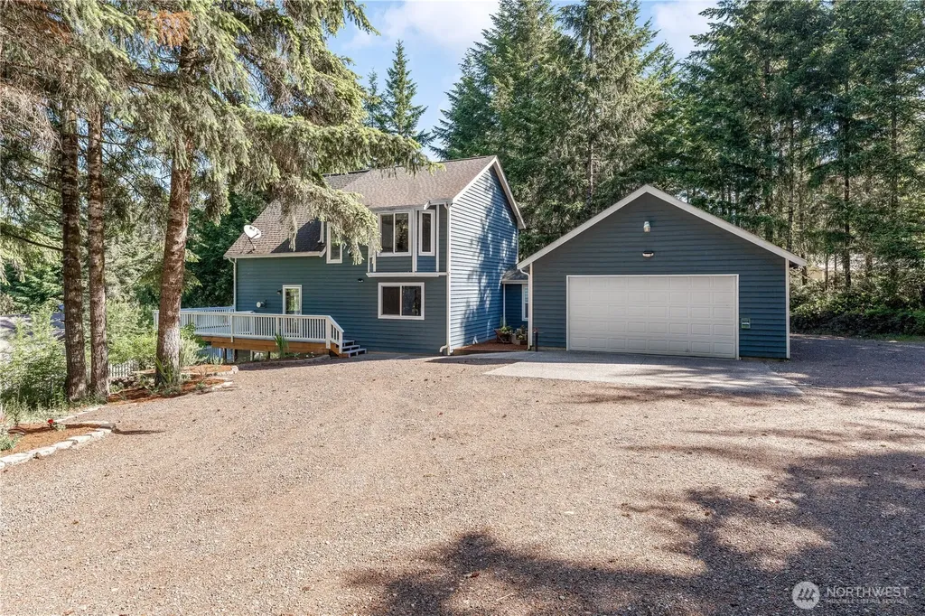 110 E Glacier Crest Road Grapeview WA 98546