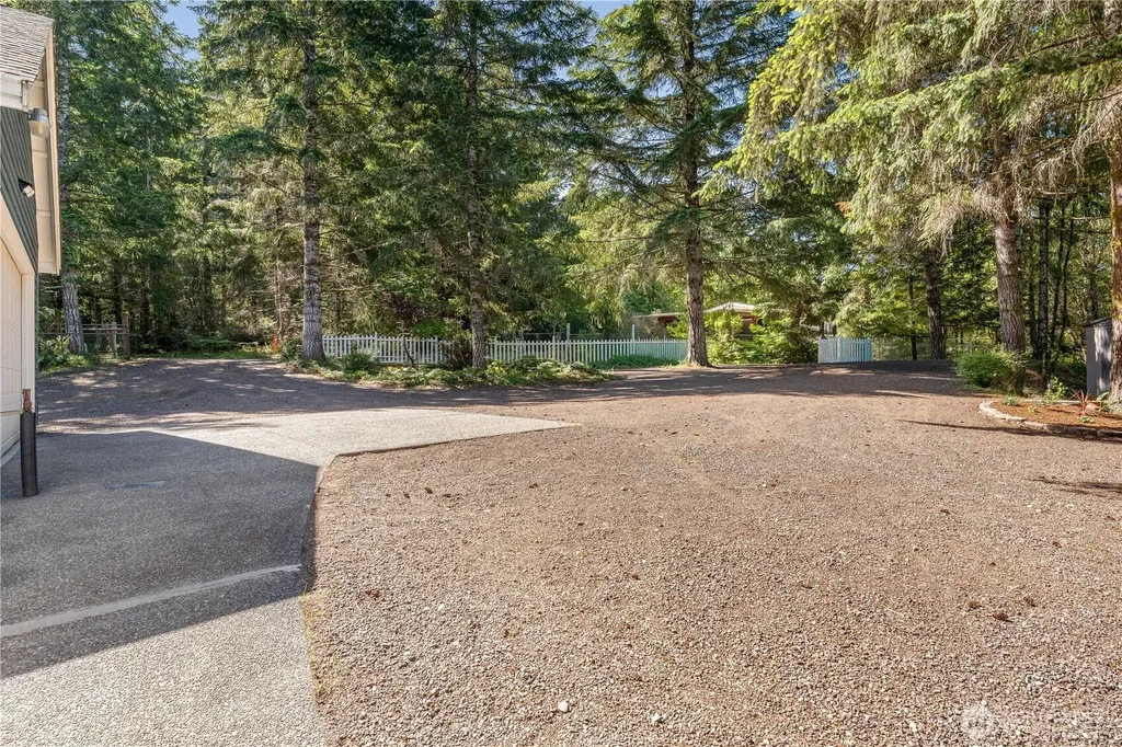110 E Glacier Crest Road Grapeview WA 98546