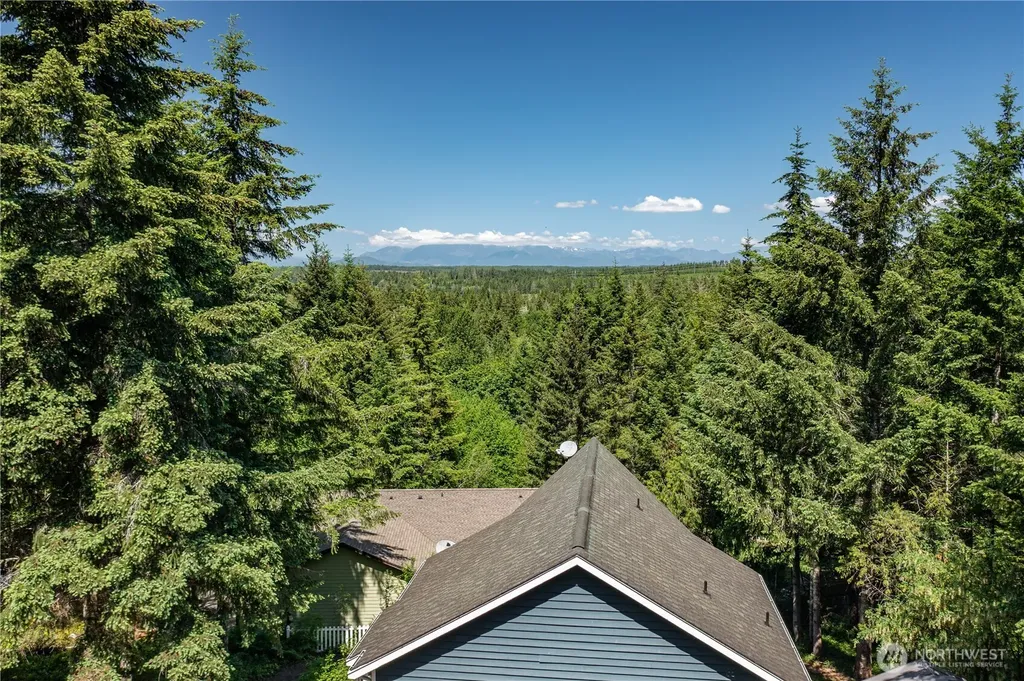 110 E Glacier Crest Road Grapeview WA 98546