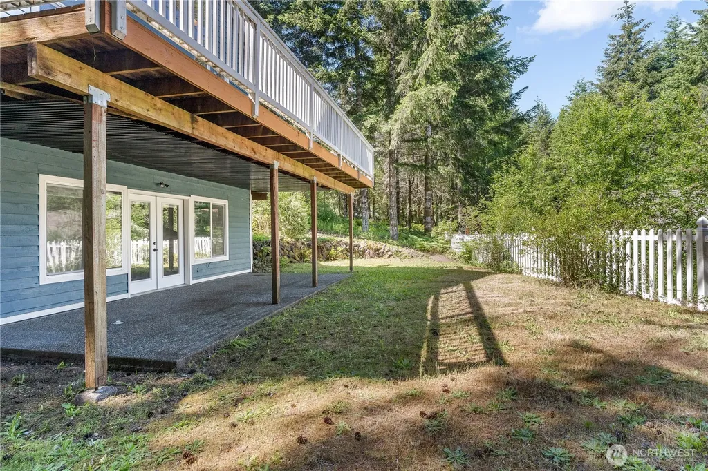 110 E Glacier Crest Road Grapeview WA 98546