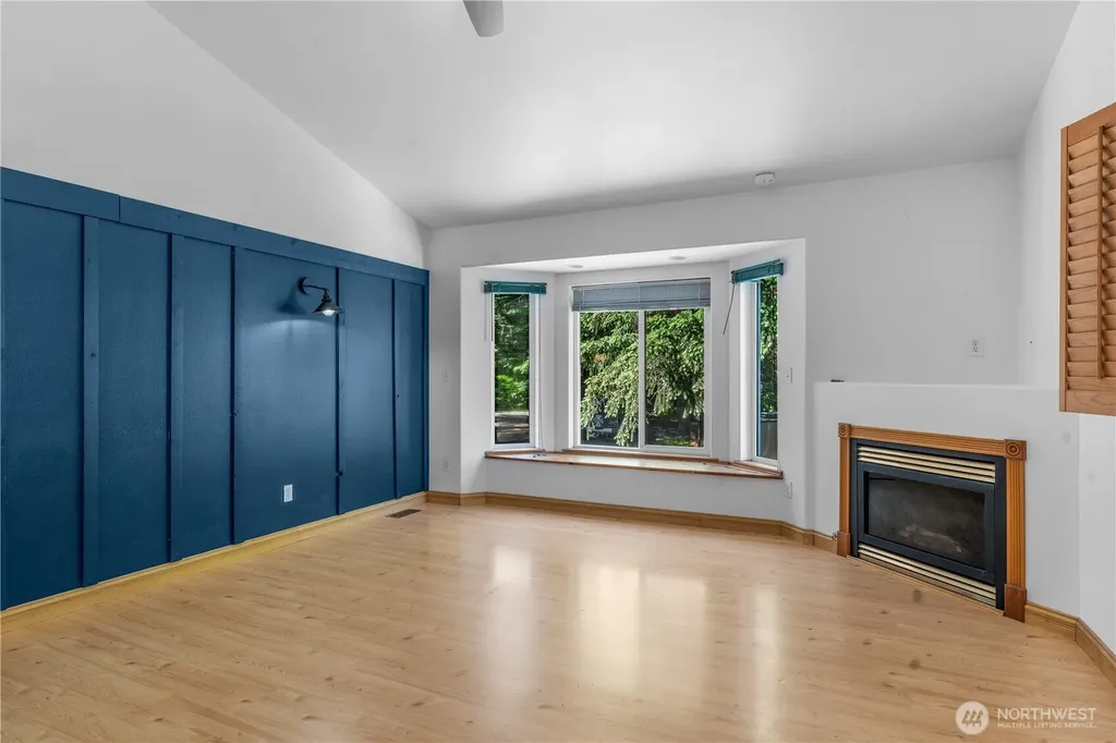 110 E Glacier Crest Road Grapeview WA 98546