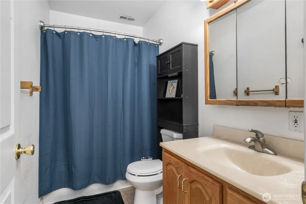 110 E Glacier Crest Road Grapeview WA 98546