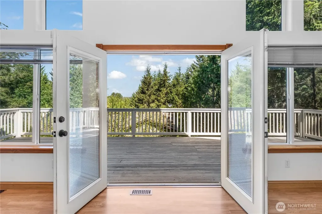 110 E Glacier Crest Road Grapeview WA 98546