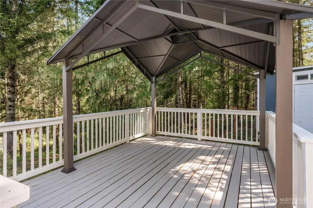 110 E Glacier Crest Road Grapeview WA 98546