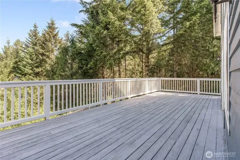 110 E Glacier Crest Road Grapeview WA 98546