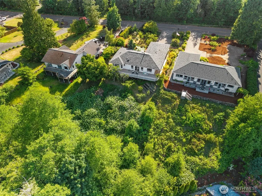 10566 Ogle Road NE Poulsbo WA 98370