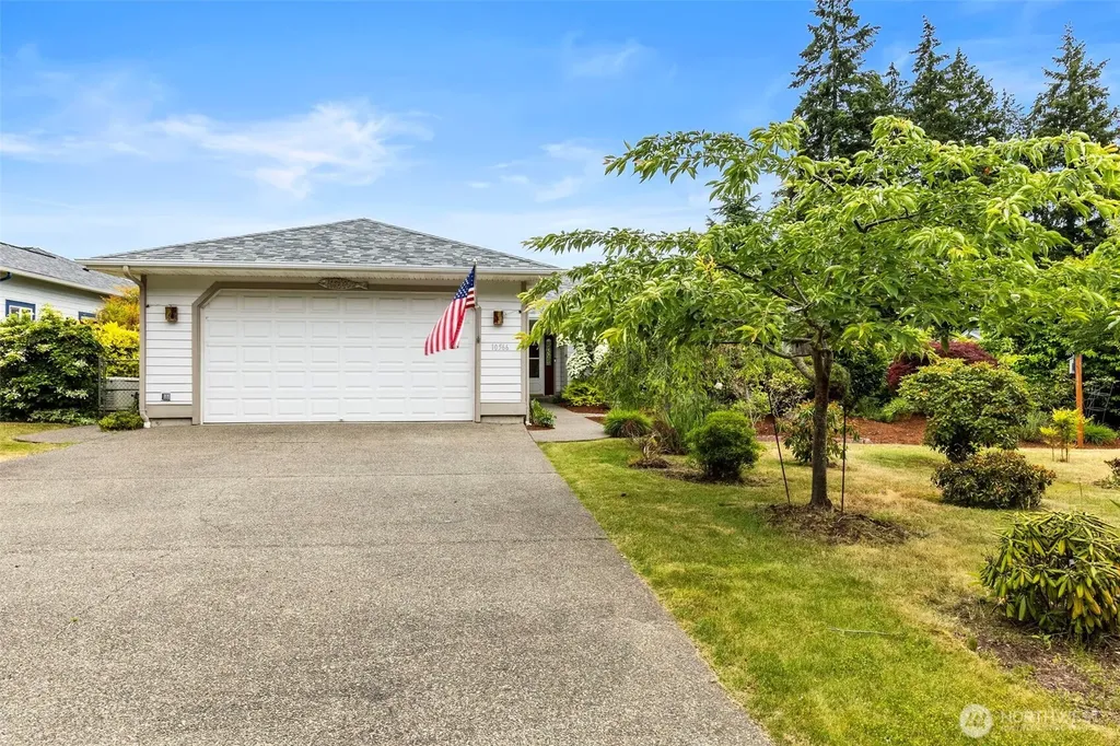 10566 Ogle Road NE Poulsbo WA 98370