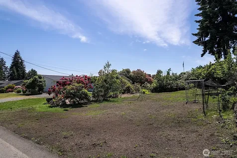 4656 N Frace Avenue Tacoma WA 98407