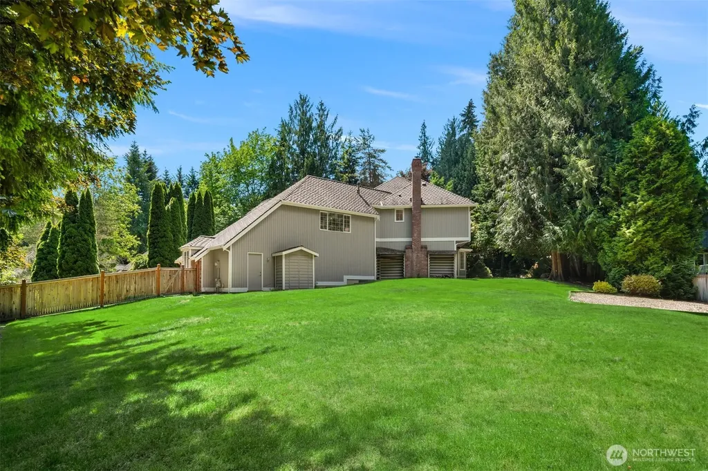 19862 NE 126th Place Woodinville WA 98077