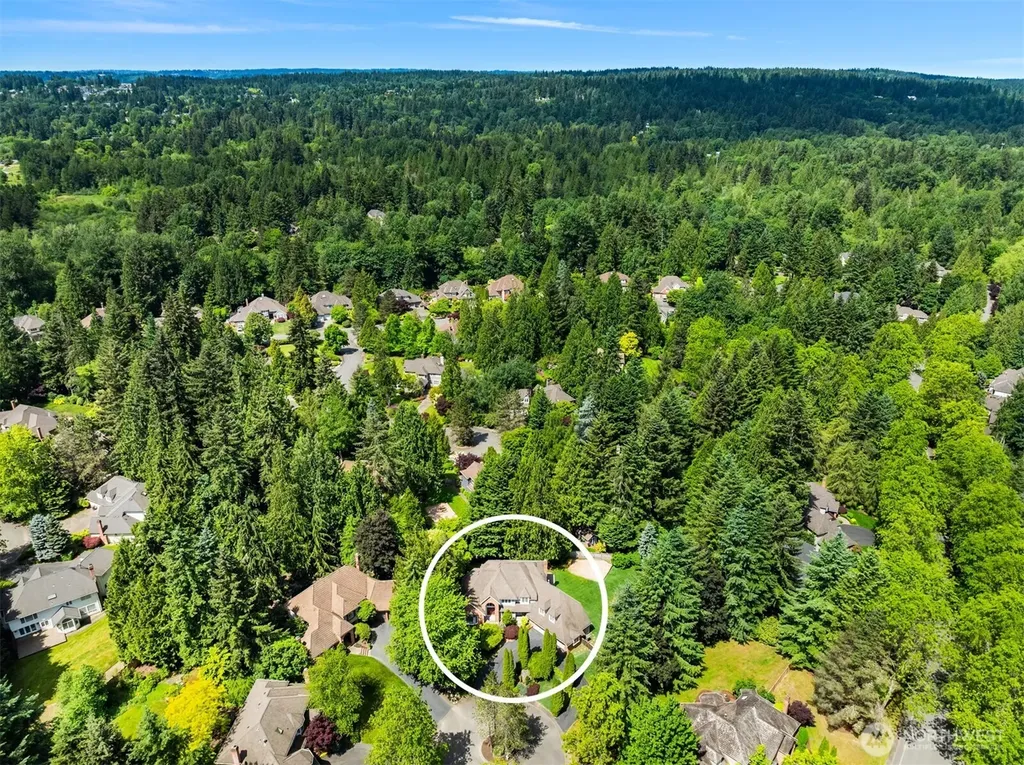 19862 NE 126th Place Woodinville WA 98077
