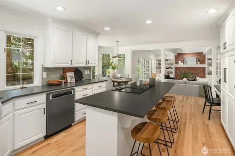19862 NE 126th Place Woodinville WA 98077