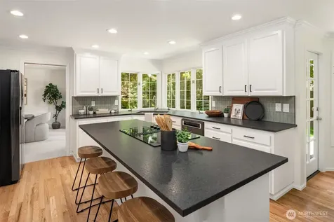 19862 NE 126th Place Woodinville WA 98077