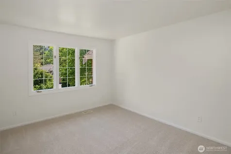 19862 NE 126th Place Woodinville WA 98077