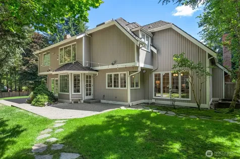 19862 NE 126th Place Woodinville WA 98077
