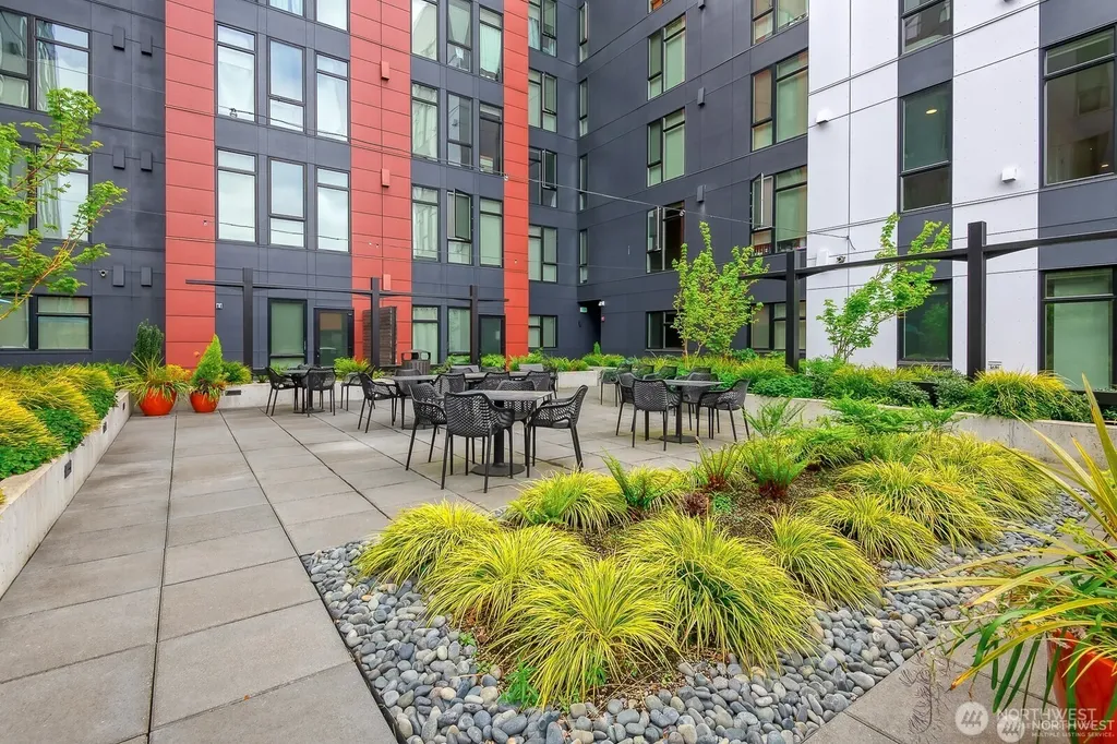 1085 103rd Avenue NE Bellevue WA 98004