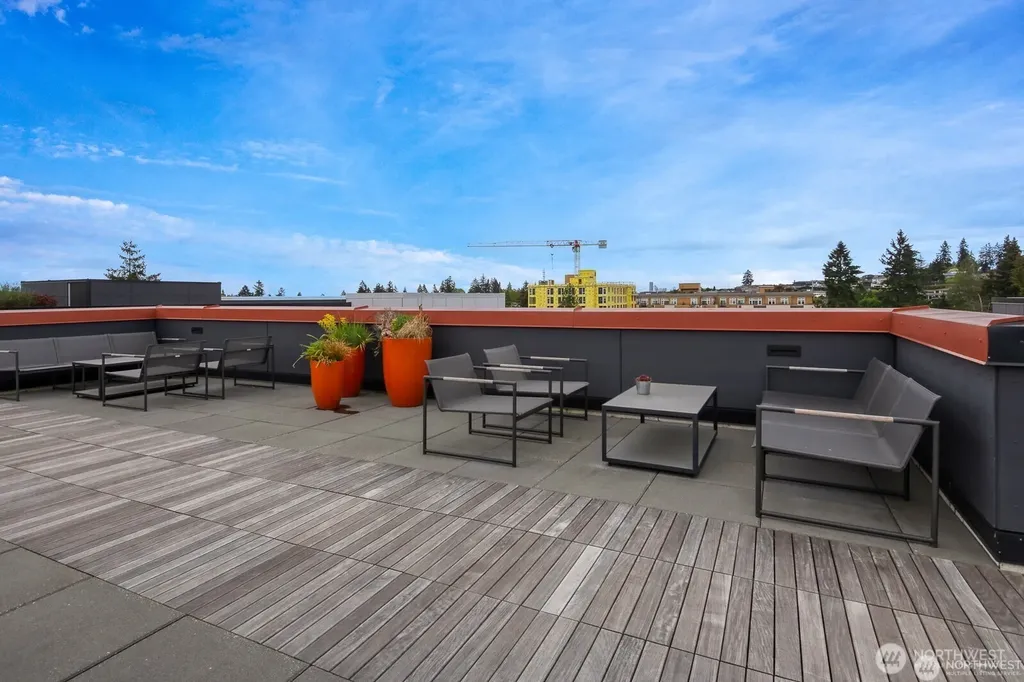 1085 103rd Avenue NE Bellevue WA 98004
