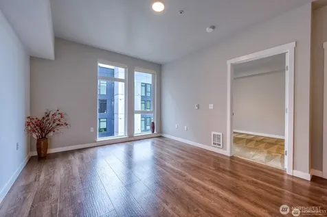 1085 103rd Avenue NE Bellevue WA 98004