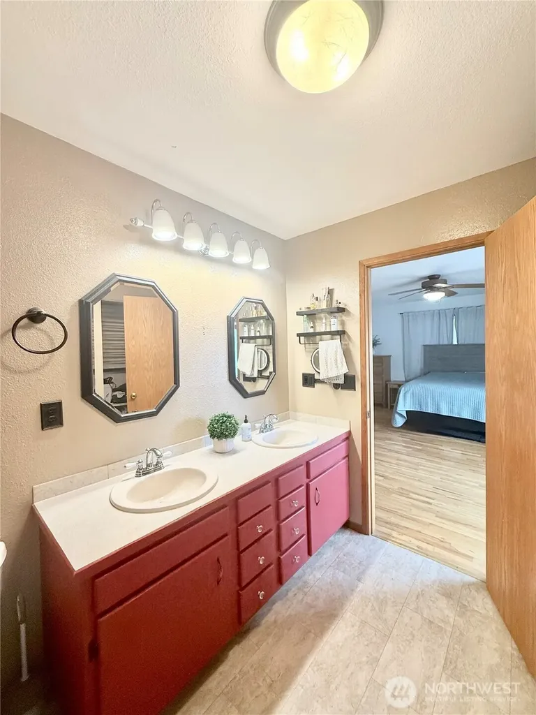 225 Robinson Canyon Road Omak WA 98841