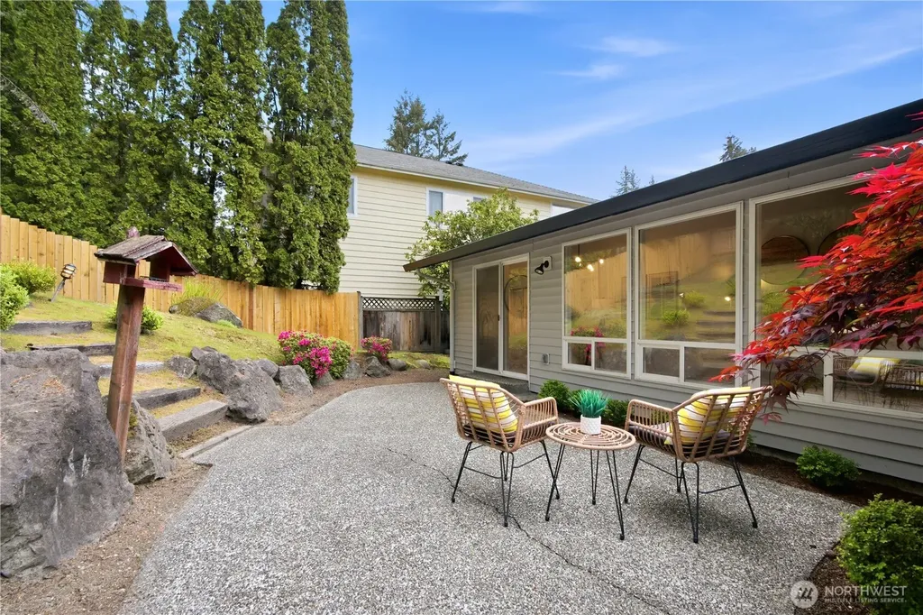 1011 179th Place NE Bellevue WA 98008