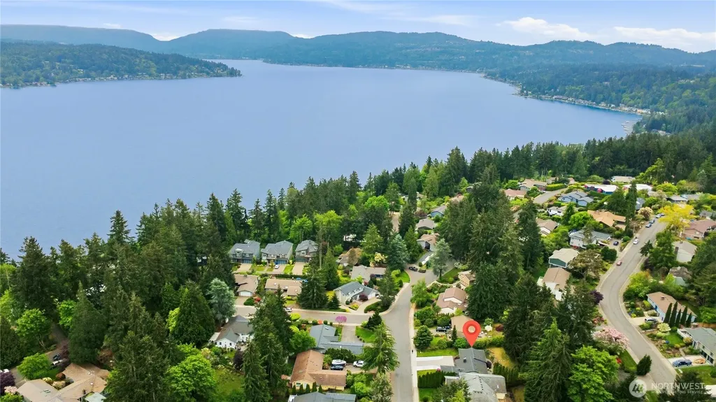 1011 179th Place NE Bellevue WA 98008
