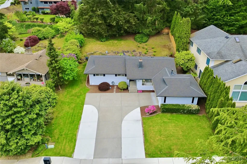 1011 179th Place NE Bellevue WA 98008