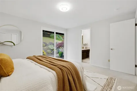 1011 179th Place NE Bellevue WA 98008