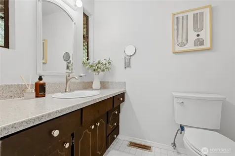 1011 179th Place NE Bellevue WA 98008