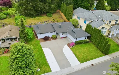 1011 179th Place NE Bellevue WA 98008