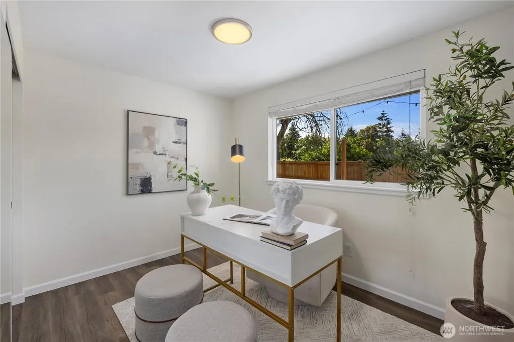 2147 NE 12th Street Renton WA 98056