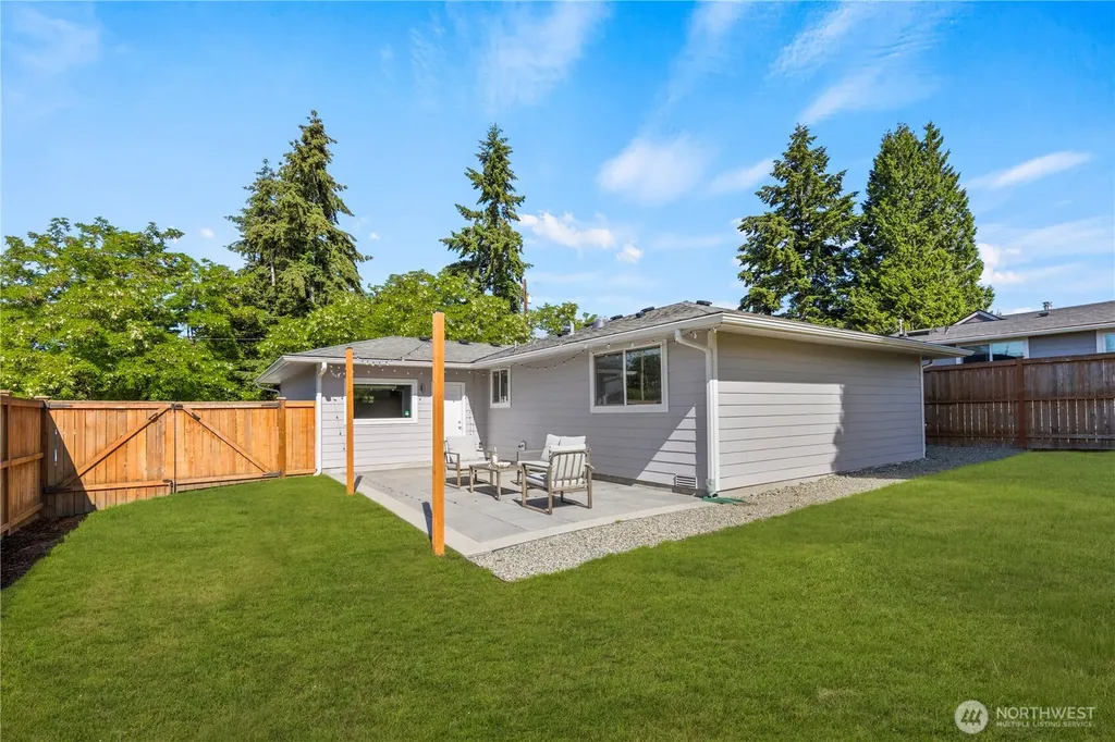 2147 NE 12th Street Renton WA 98056