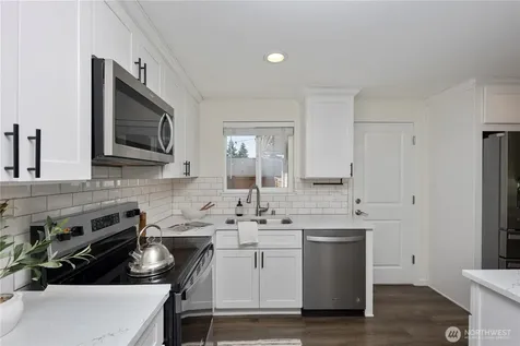 2147 NE 12th Street Renton WA 98056