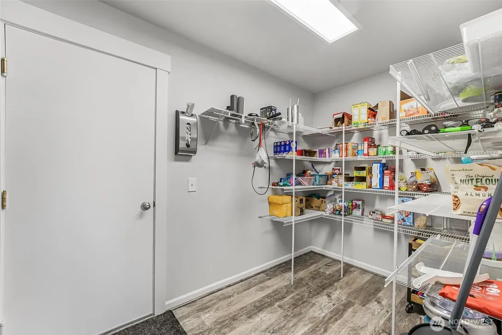 205 Roberts St NE Orting WA 98360