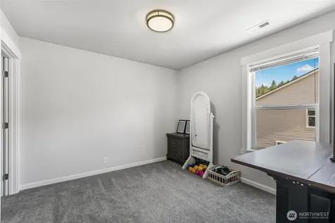 205 Roberts St NE Orting WA 98360