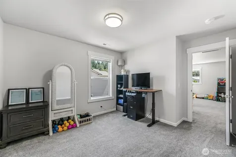 205 Roberts St NE Orting WA 98360