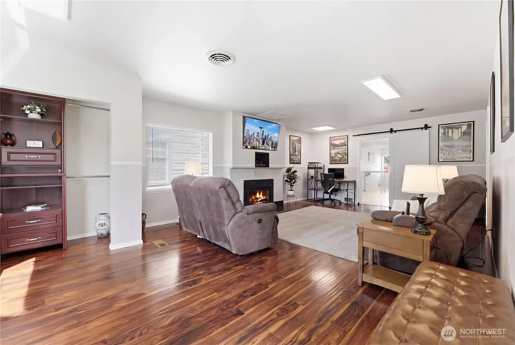 710 N 68th Street Seattle WA 98103