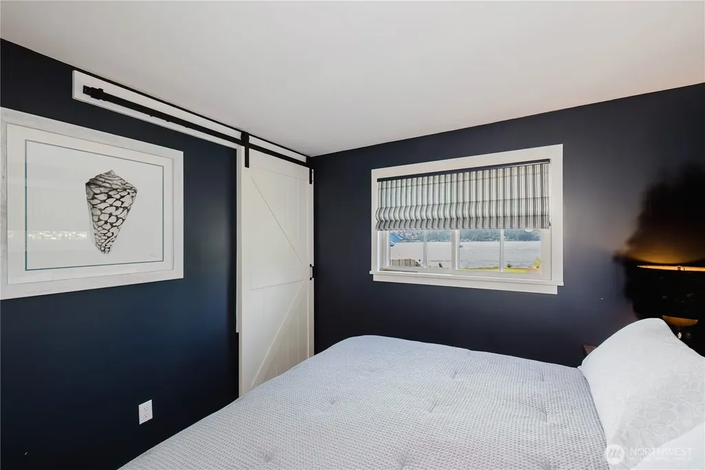 3262 Beach Drive E Port Orchard WA 98366