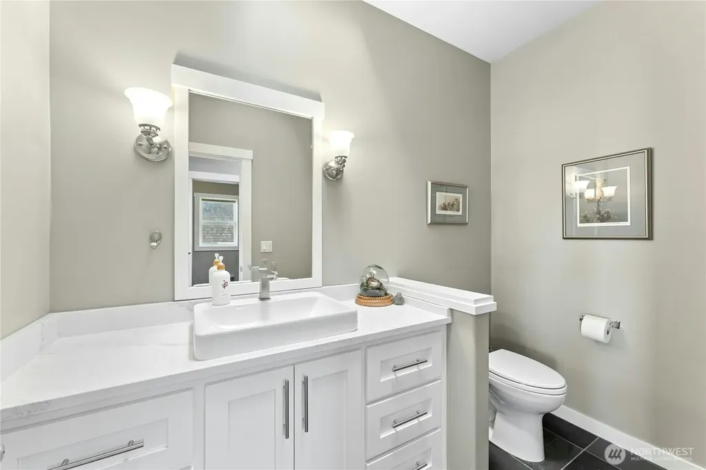 407 Vanderlin Drive Camano Island WA 98282